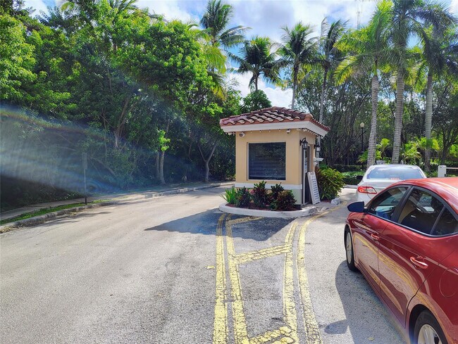 Building Photo - 5590 NW 61st St