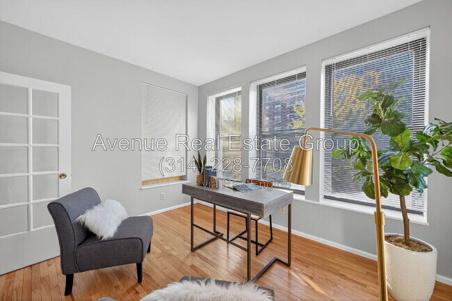 Building Photo - 5559 Pershing Ave