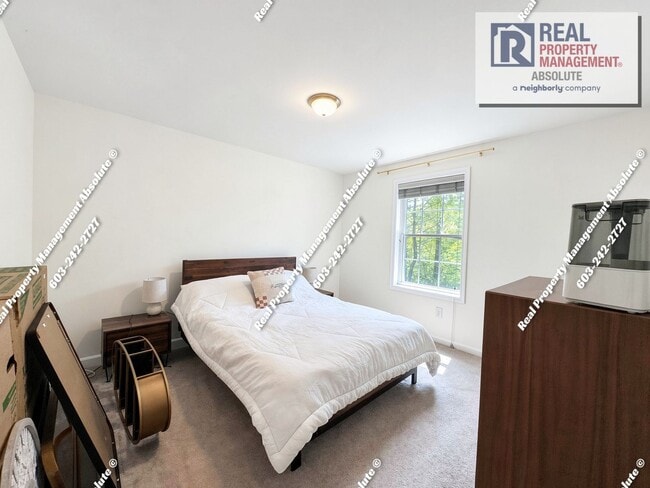 Building Photo - Modern 3BR Home with Solar & Private Yard