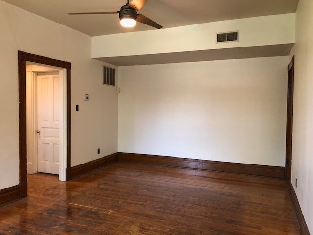 Building Photo - 3414 Salena St