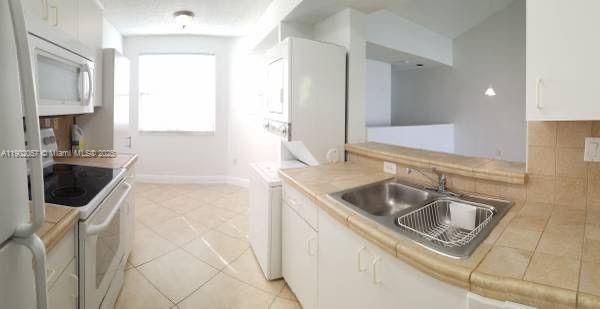 Building Photo - 4669 NW 97th Ct