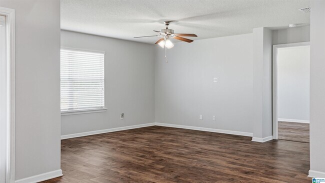 Building Photo - 3821 Kendall Brook Dr