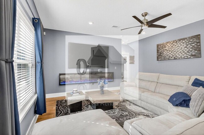 Building Photo - 6076 Rutherford Loop