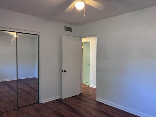 Building Photo - 2515 Formosa Ave