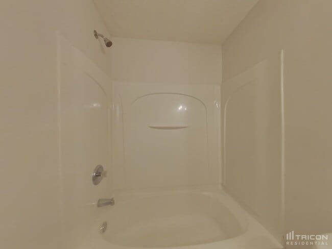 Building Photo - 3892 Alderwoods Dr