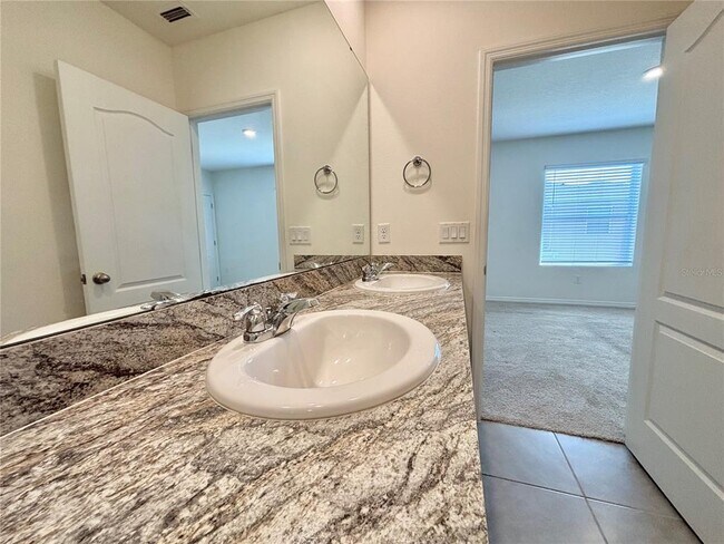 Building Photo - 1232 Yellow Finch Dr