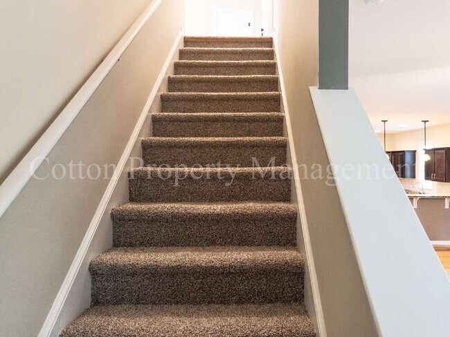 Building Photo - 110 Roughleaf Trail