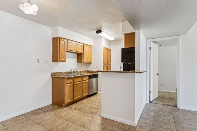 Building Photo - 5995 N 78th St