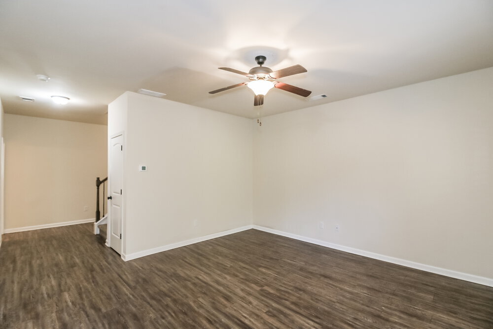 Building Photo - 340 Concord Terrace