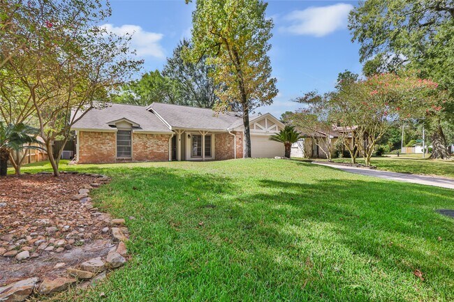 Building Photo - 2022 Fir Springs Dr