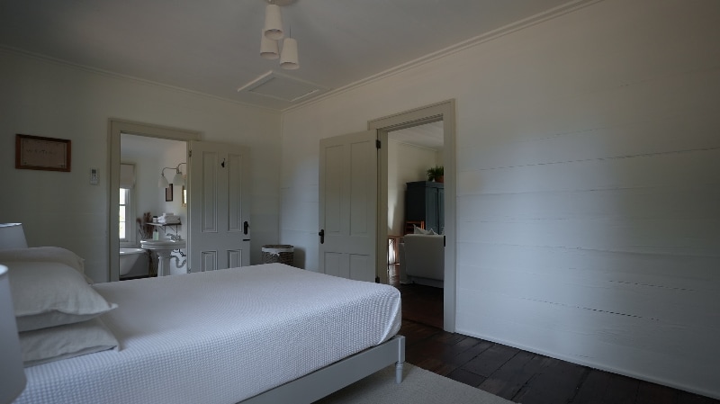 Building Photo - 5237 Meadows Mill Rd