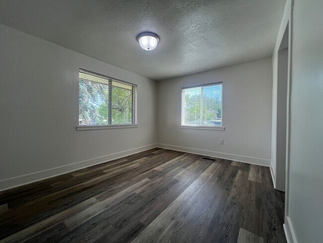 Building Photo - Beautifully Remodeled 3-Bedroom Home with Large Backyard, RV Parking & Modern Finishes in Santaqu...