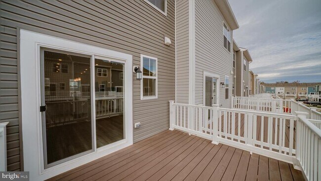 Building Photo - 298 Watercourse Dr