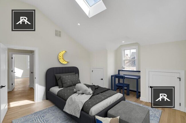 Building Photo - 4 bedroom in Brookline MA 02446