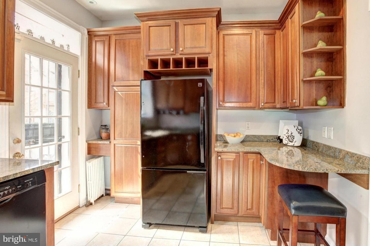 Kitchen 2 - 776 Harvard St NW