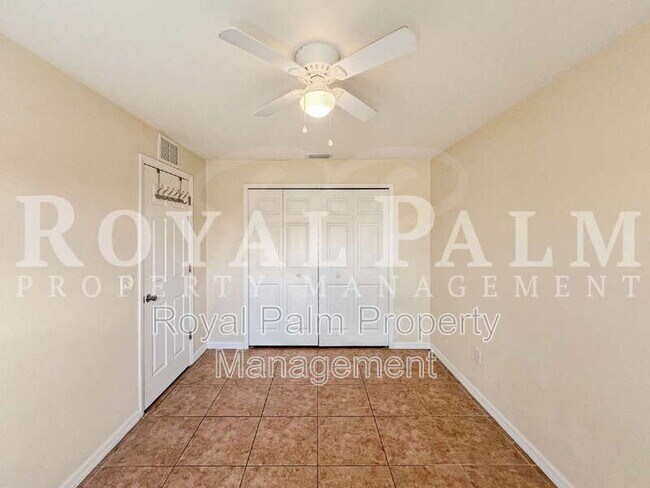 Building Photo - 111 SE 2nd Ave