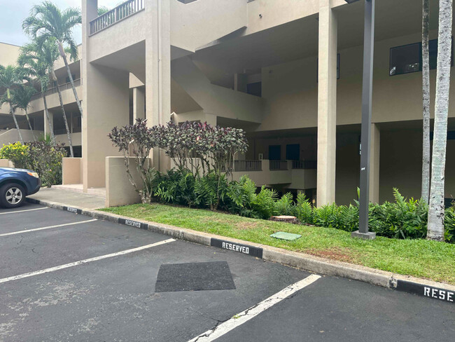 Building Photo - 46-65-65 Konohiki St