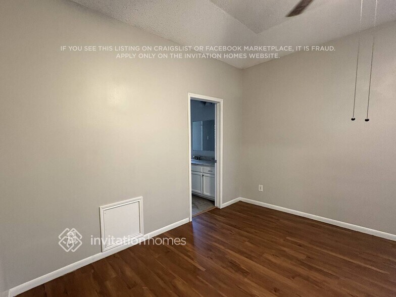 Building Photo - 922 Gaynor Ave