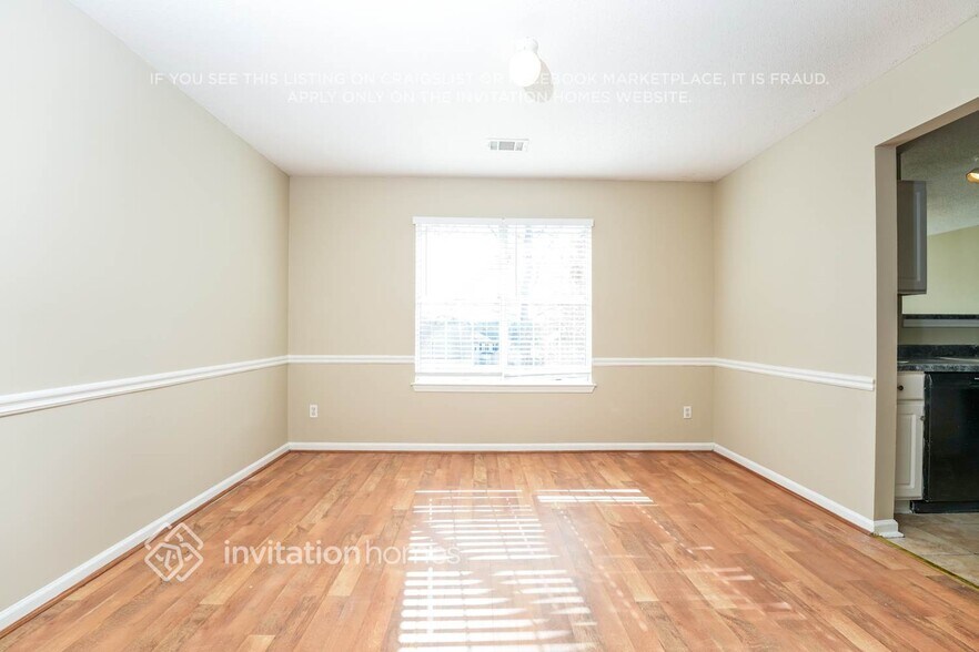 Building Photo - 489 Lakewater Estates Dr