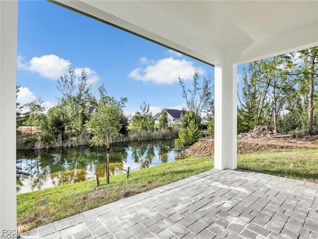 Building Photo - 1612 NW 9th Ave