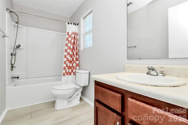 Building Photo - 15611 Normans Landing Dr