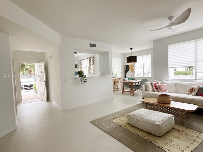 Building Photo - 11018 Legacy Dr