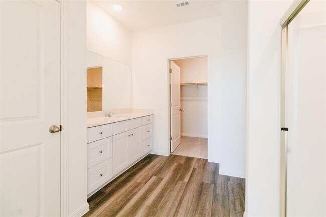 Building Photo - 1524 Morris Lp