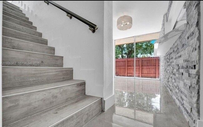 Building Photo - 20010 SW 123rd Dr