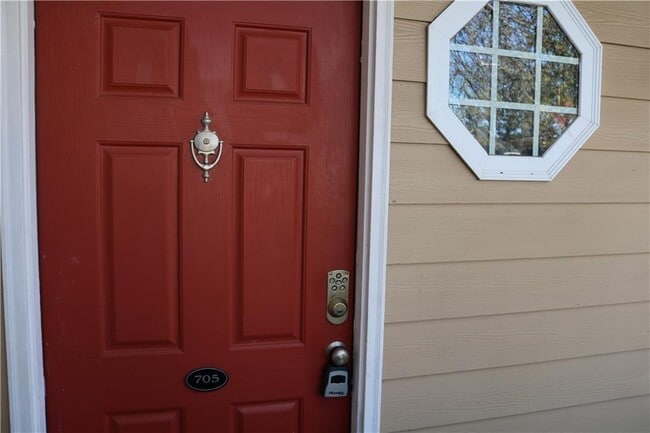 Building Photo - 1468 Briarwood Rd NE