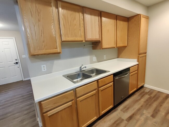 Building Photo - 137 W 600 N