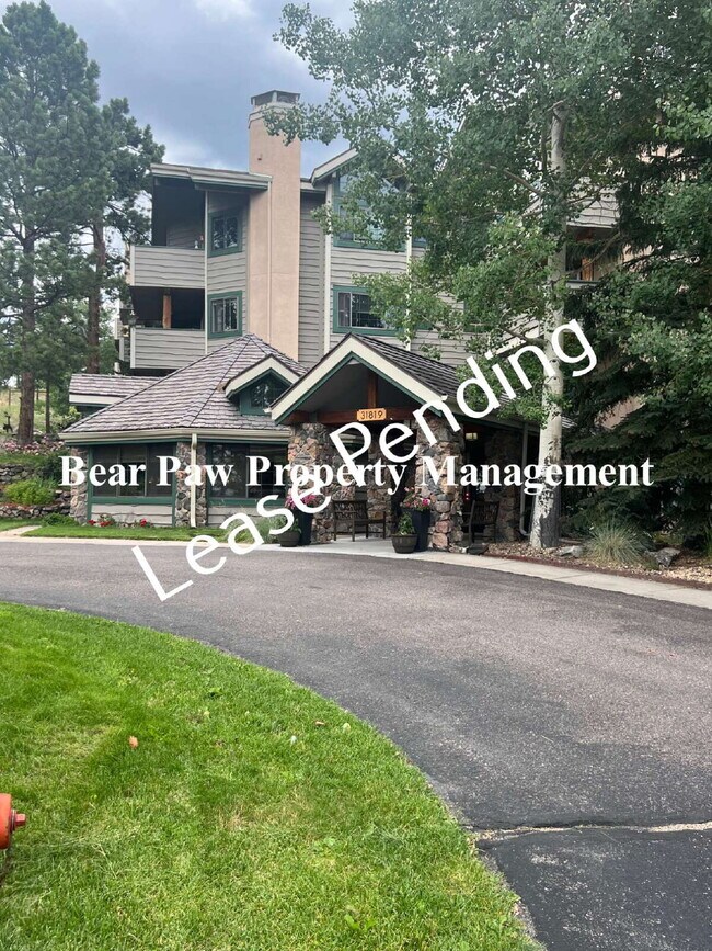 Building Photo - Two bedroom in Rocky Village!!