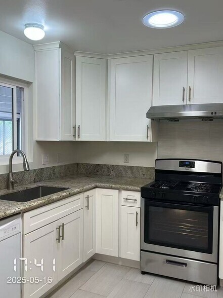 Building Photo - 1634 Barston Pl