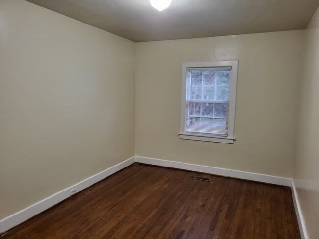 Building Photo - 1700 Pecan Ave