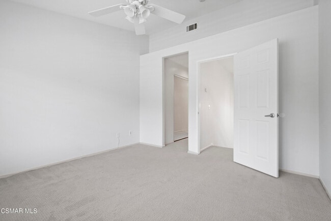 Building Photo - 421 Dante Way