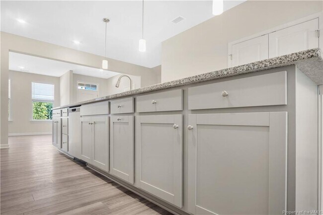 Building Photo - 4084 Isaac Cir