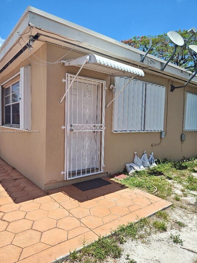 Building Photo - 12325 NW 19th Ave