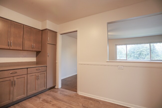Building Photo - 600 McKinley Ave