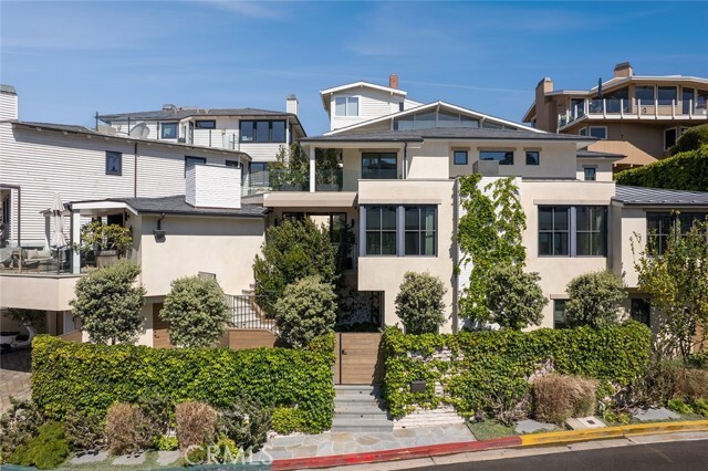Building Photo - 27 Emerald Bay