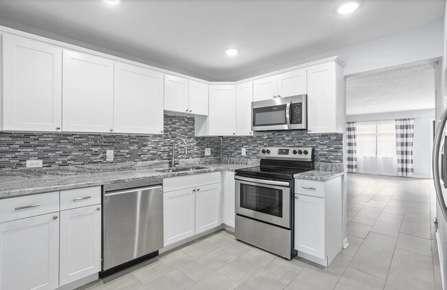 Primary Photo - 2 Bed 2 Bath Condo for Rent in 55+ Peacefu...