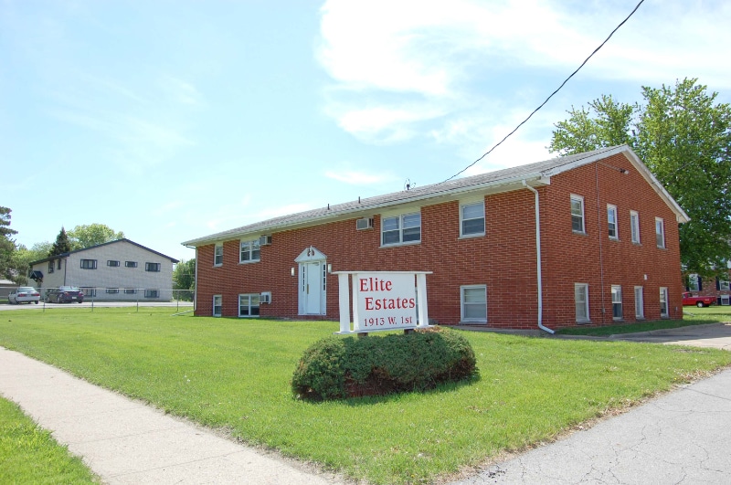 Building Photo - 1913 W 1st St