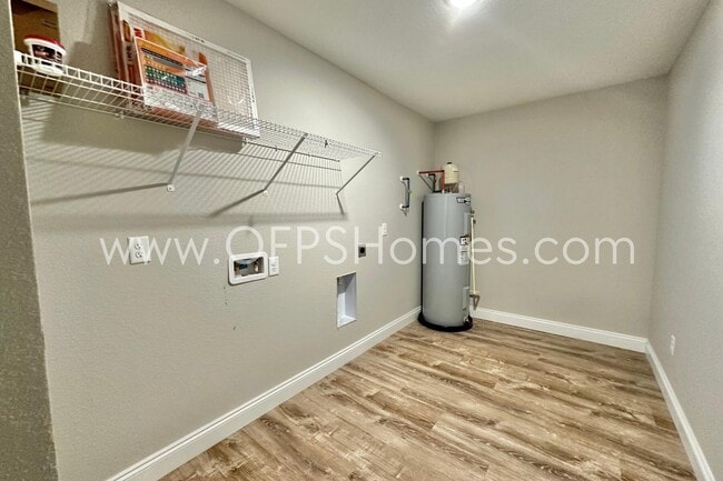 Building Photo - 6762 Trailride N