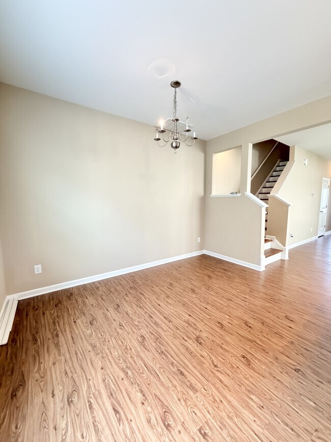 Building Photo - 3719 Landshire View Lane