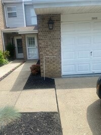 Building Photo - 5302 Country Club Ln