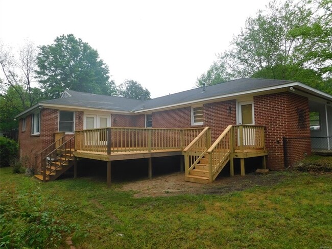Building Photo - 127 N Wildwood Dr