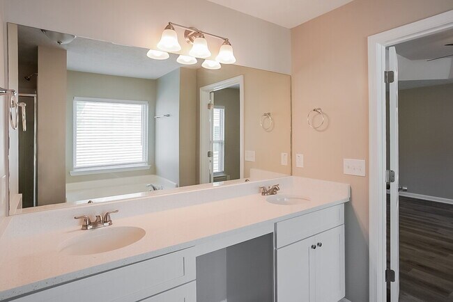 Building Photo - 5505 Somer Ridge Ct