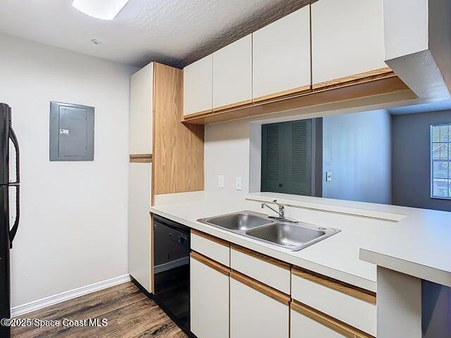 Building Photo - 7667 N Wickham Rd