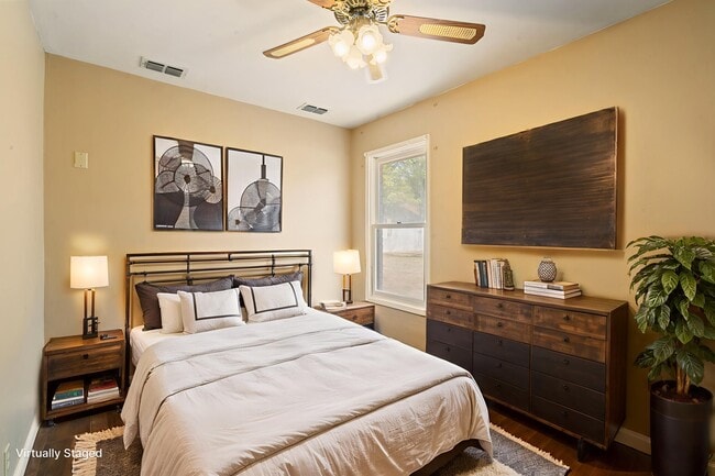 Building Photo - 106 Angela Dr