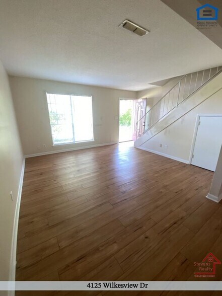 Building Photo - 4125 Wilkesview Dr