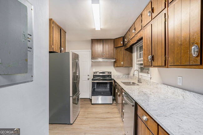 Building Photo - 864 Northview Dr