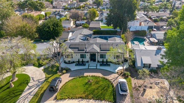 Building Photo - 7714 Lasaine Ave